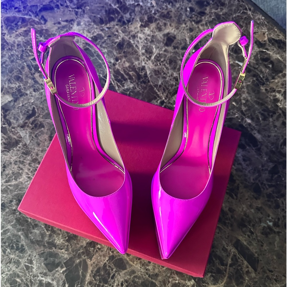 VALENTINO Rockstud Tan-Go Ankle Strap Platform Heel Pump - Picture 5 of 11